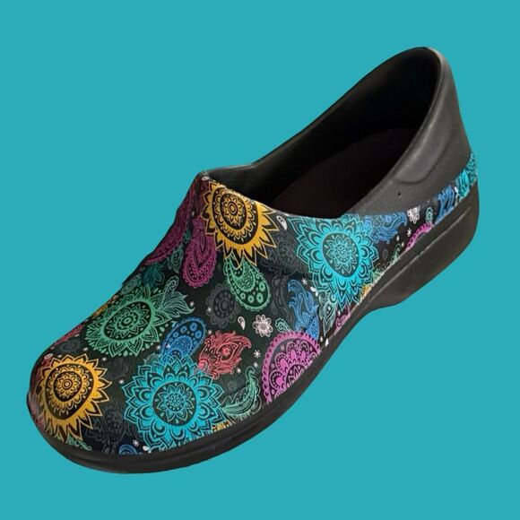Women’s Crocs Neria Pro II Black/Colorful Print  Dual Comfort Clogs Size W7 - Picture 10 of 10